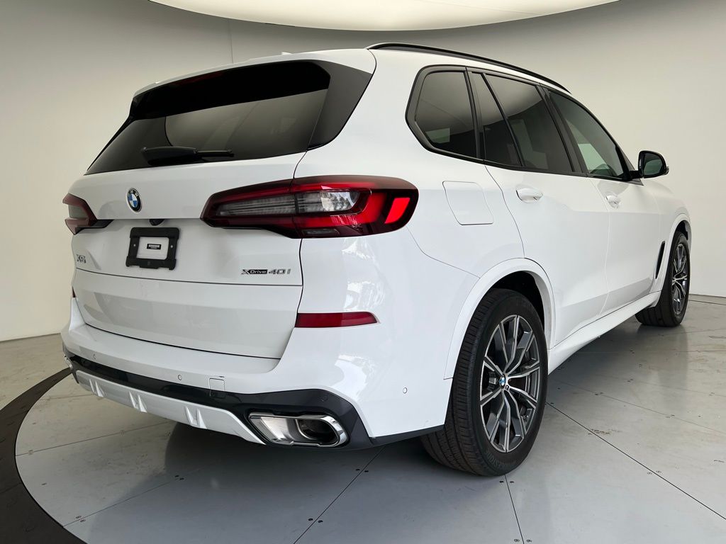 Thumbnail: 2023 BMW X5 - 3