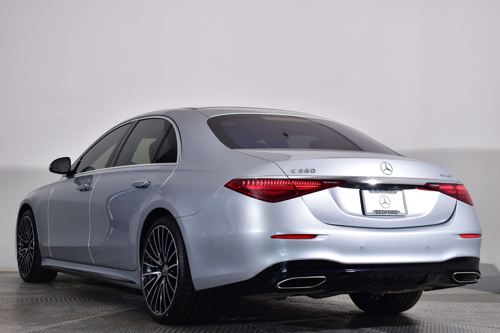 Thumbnail: 2022 Mercedes-Benz S-Class - 3