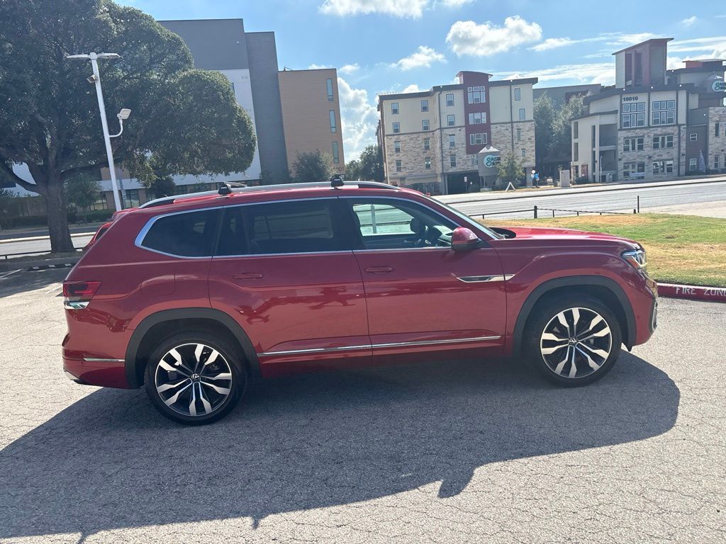 Thumbnail: 2022 Volkswagen Atlas - 6