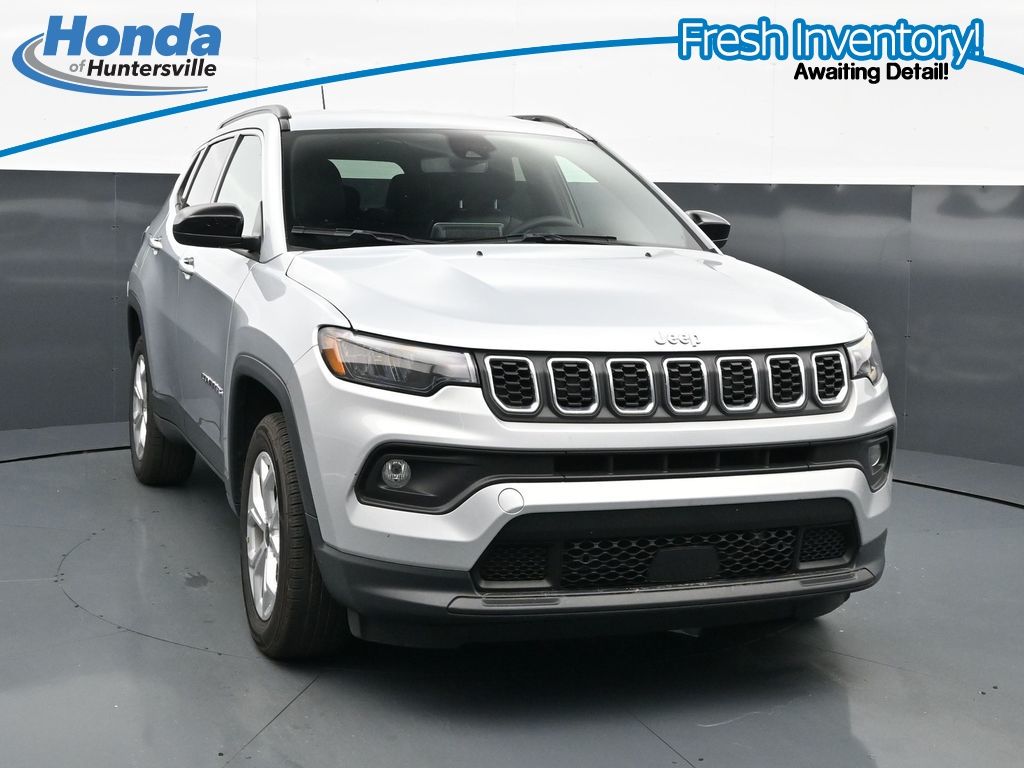 Silver Zynith Metallic Clearcoat 2025 Jeep Compass SUV / Crossover Four-Wheel Drive 8-Speed Automatic