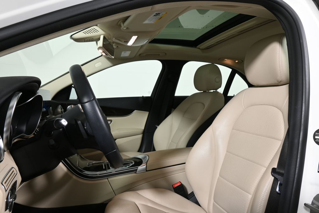 Thumbnail: 2020 Mercedes-Benz C-Class - 15