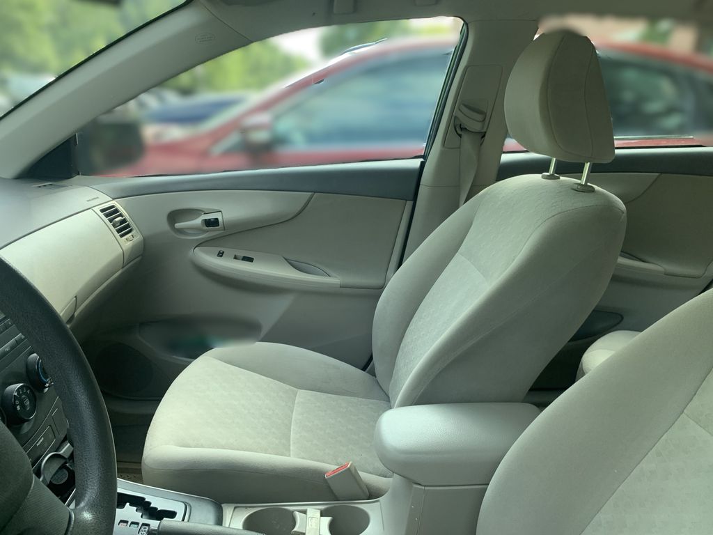 Thumbnail: 2009 Toyota Corolla - 5