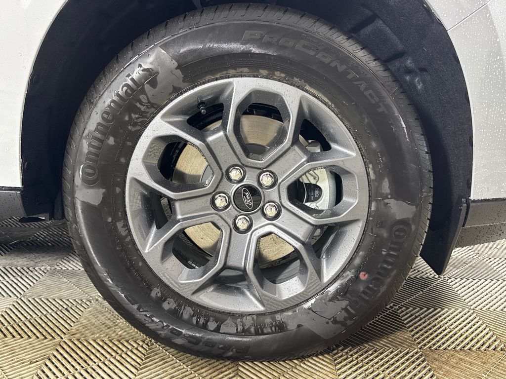 New 2026 White Ford XLT image 15