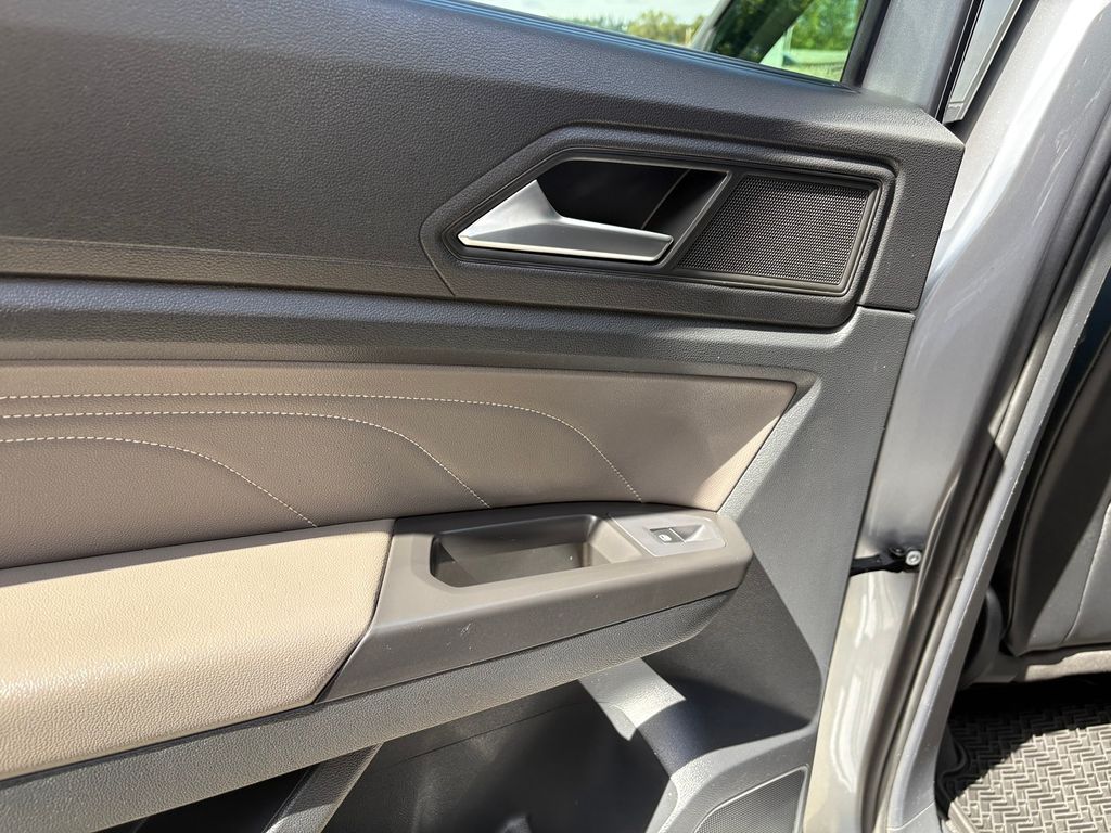 2022 Volkswagen Atlas 2.0T SE w/Technology