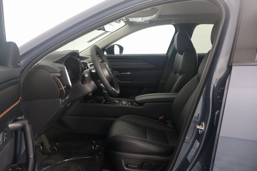 2025 Mazda CX-50  5