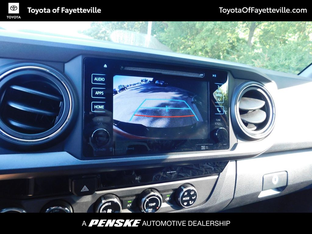 Thumbnail: 2018 Toyota Tacoma - 10