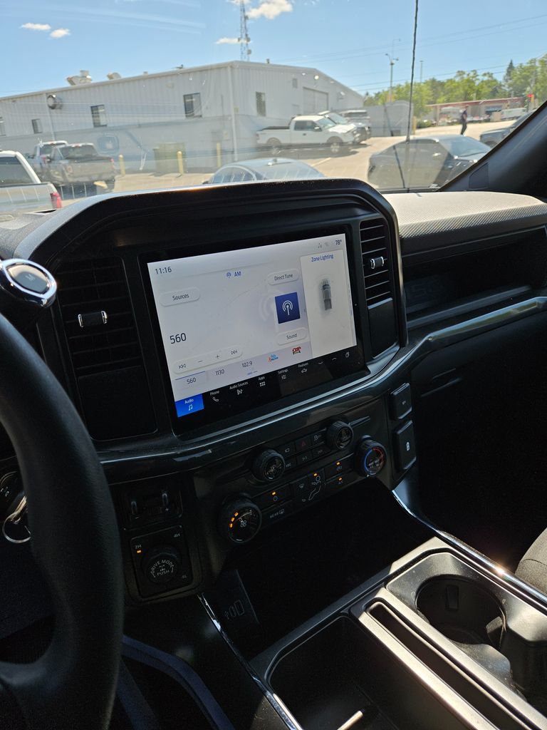 2025 Ford F-150 STX - Photo 4