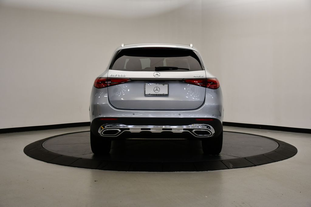 2025 Mercedes-Benz GLC 300 4