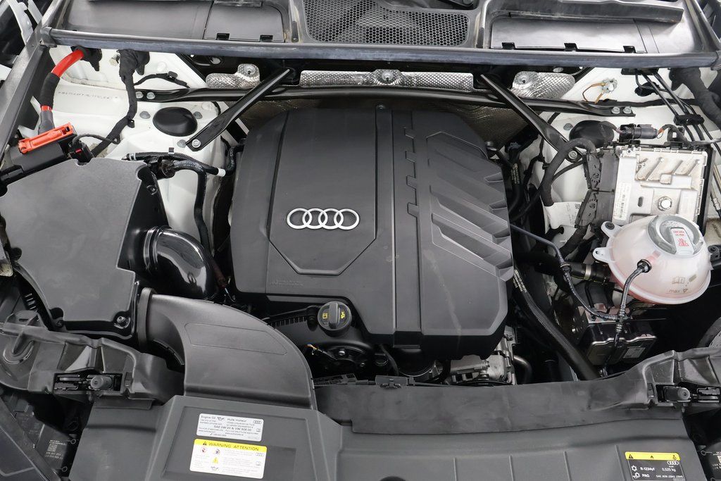Thumbnail: 2022 Audi Q5 - 14
