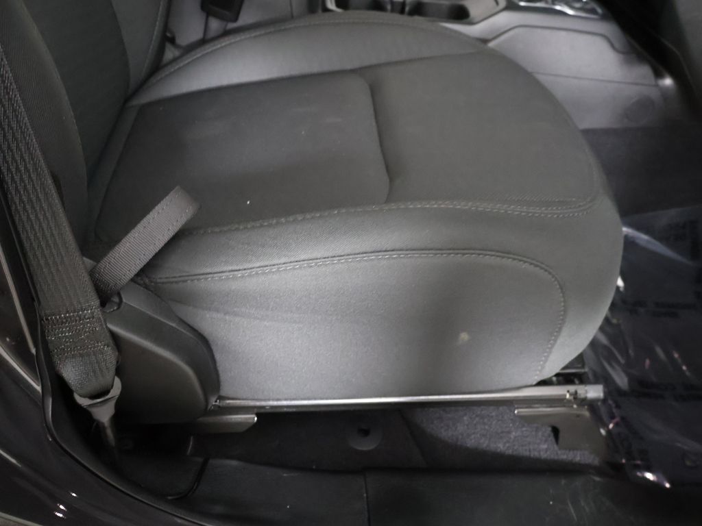 Used 2023 Gray Jeep Altitude image 29