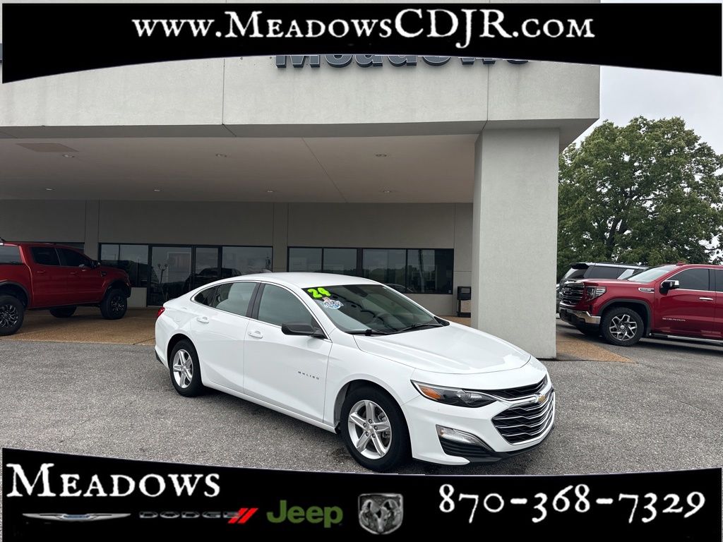Summit White 2024 Chevrolet Malibu Sedan Front-Wheel Drive Continuously Variable Transmission