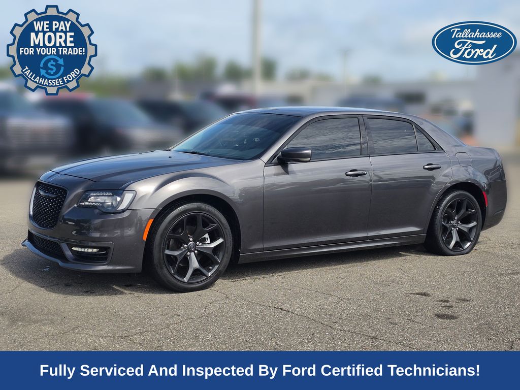 2022 Chrysler 300 Touring L RWD
