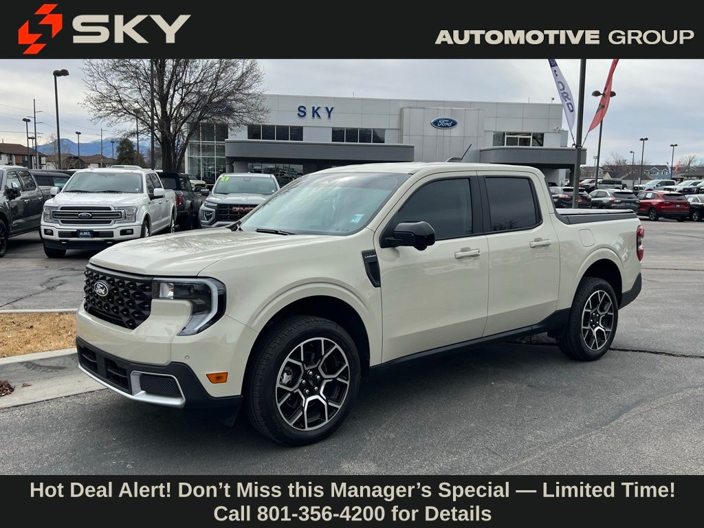 Desert Sand 2025 Ford Maverick Lariat SuperCrew AWD Pickup Truck All-Wheel Drive 8-Speed Automatic