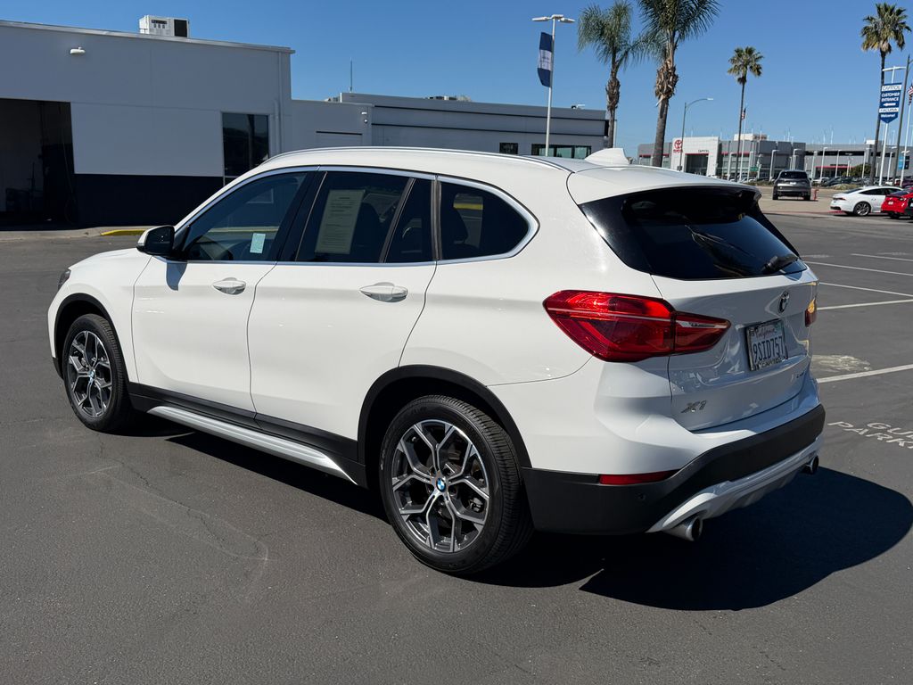 Thumbnail: 2021 BMW X1 - 8