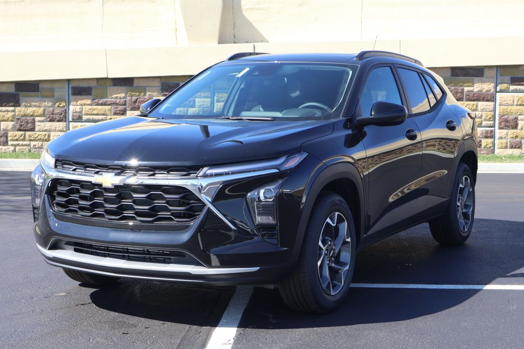 Thumbnail: 2026 Chevrolet Trax - 1