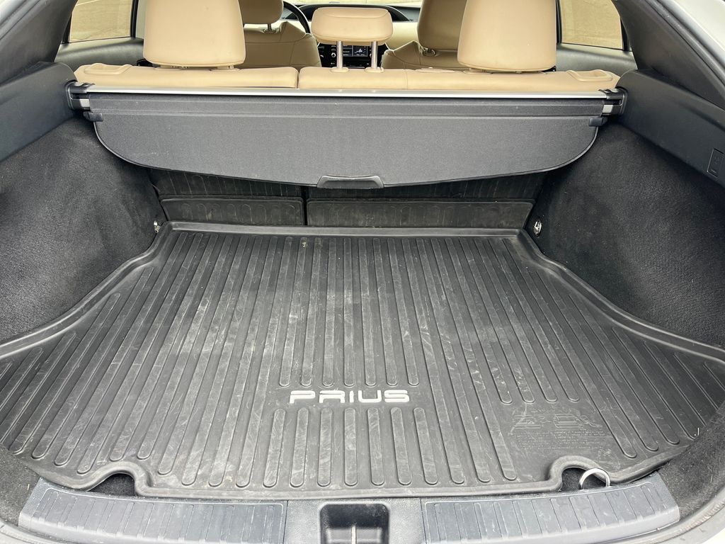 2020 Toyota Prius XLE AWD-e photo