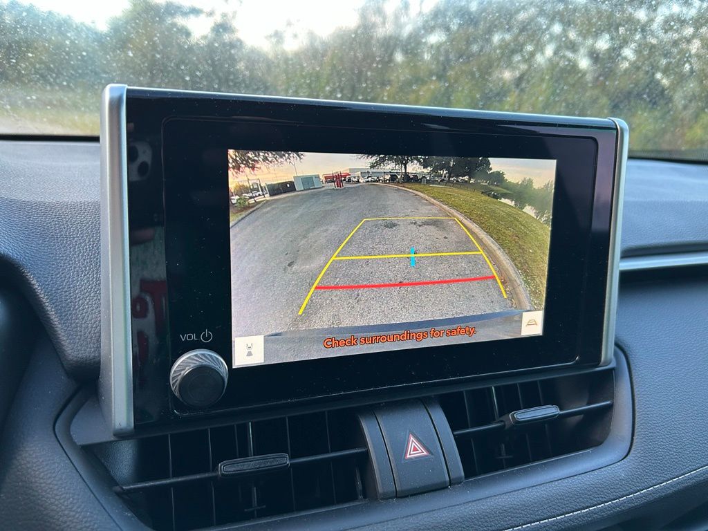 Thumbnail: 2024 Toyota RAV4 - 25