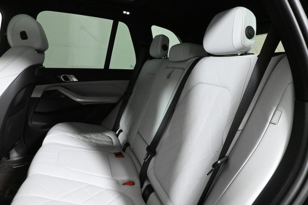 Thumbnail: 2023 BMW X5 - 5