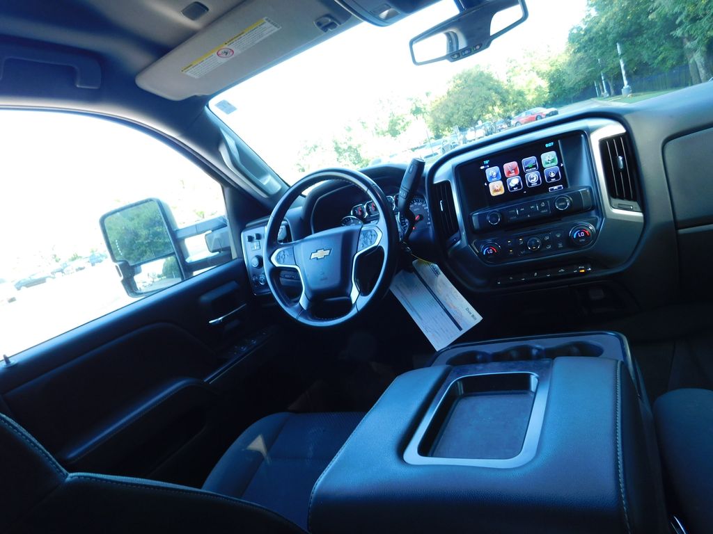 Thumbnail: 2018 Chevrolet Silverado 3500 - 6