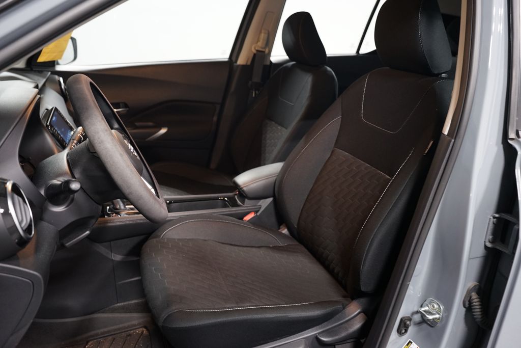 Thumbnail: 2024 Nissan Kicks - 6