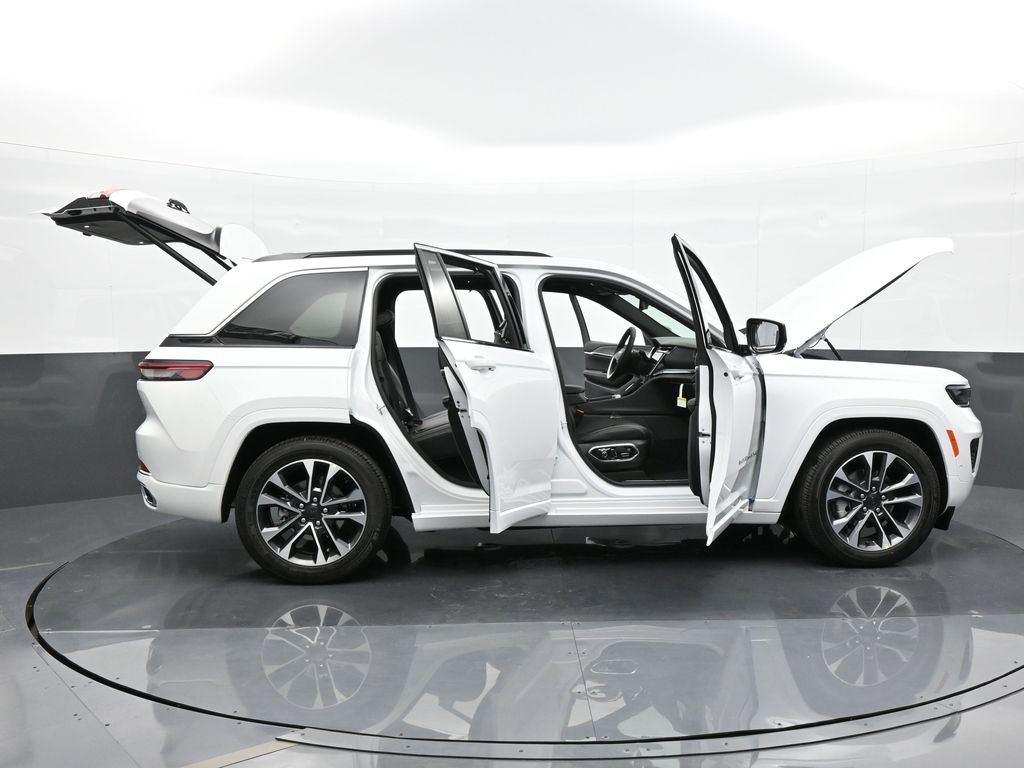 Used 2024 Bright White Clearcoat Jeep Overland image 75