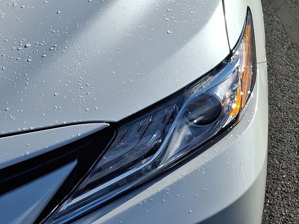 Thumbnail: 2021 Toyota Camry - 9