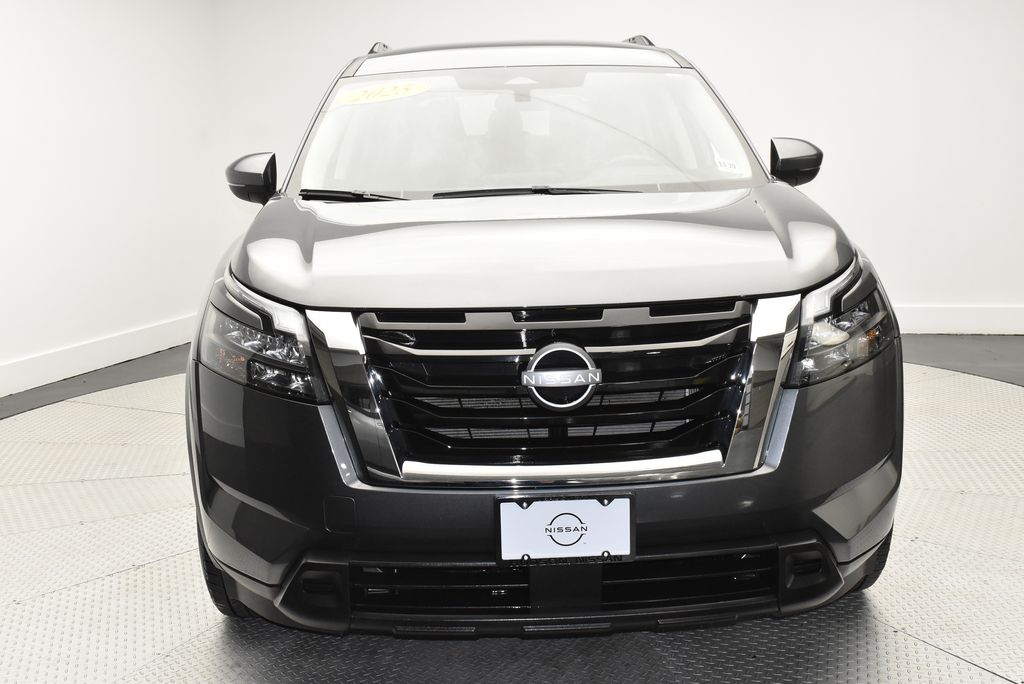 Thumbnail: 2025 Nissan Pathfinder - 2