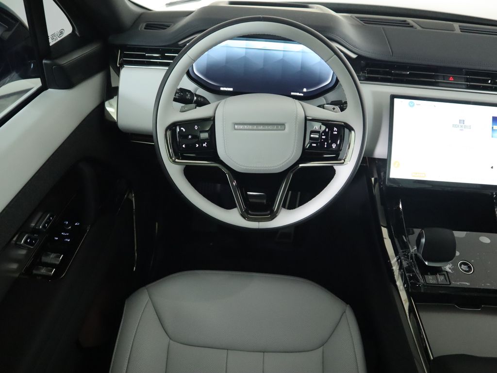 Thumbnail: 2025 Land Rover Range Rover Sport - 11