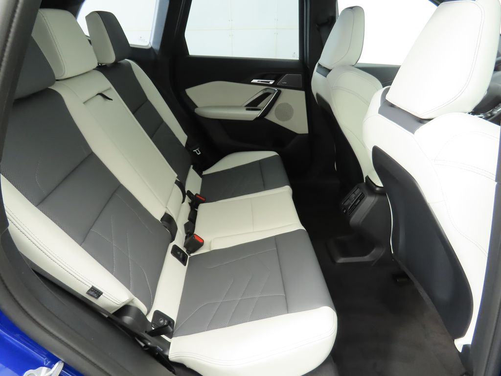 Thumbnail: 2026 BMW X1 - 22