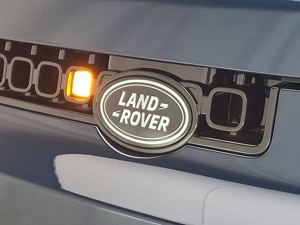 Thumbnail: 2026 Land Rover Defender - 21