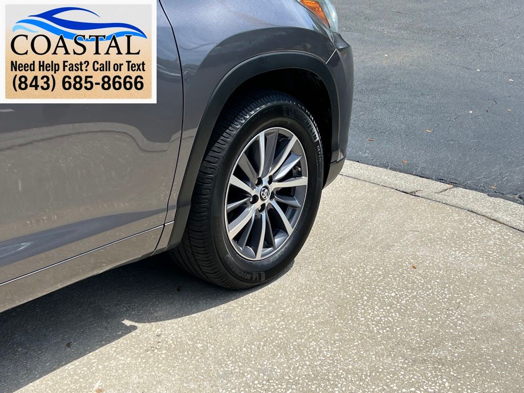2017 Toyota Highlander XLE Gray at Davis Toyota of Orangeburg