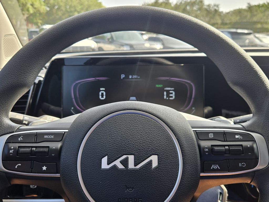 2025 Kia Sportage - $23,999