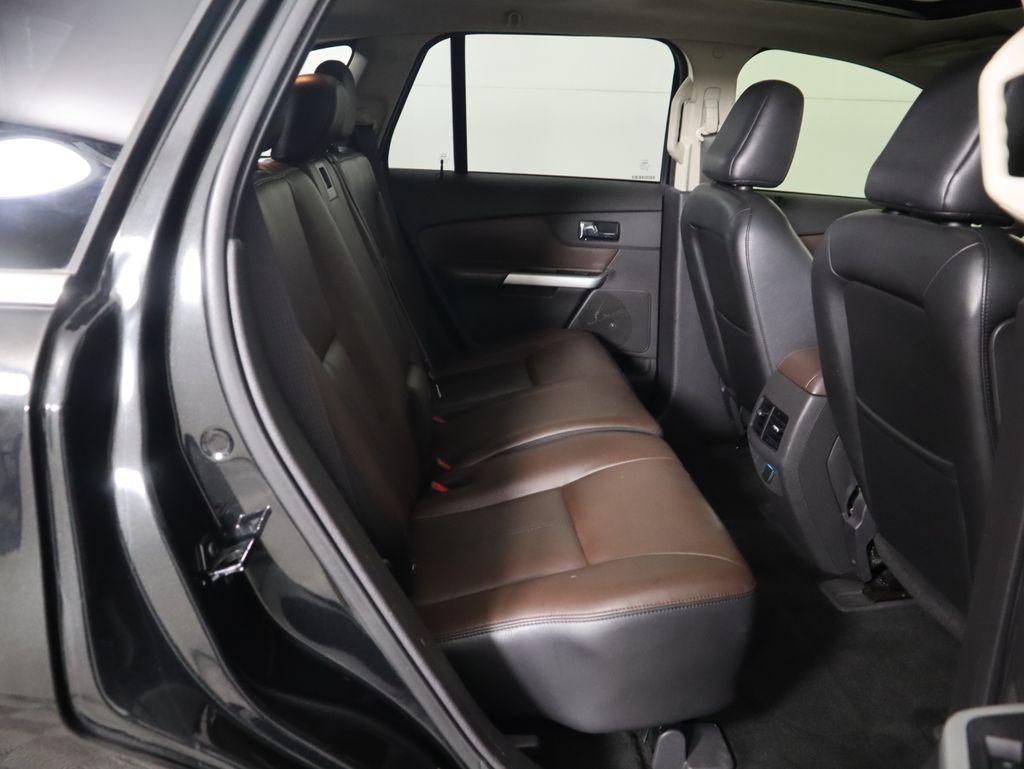 Thumbnail: 2011 Ford Edge - 22