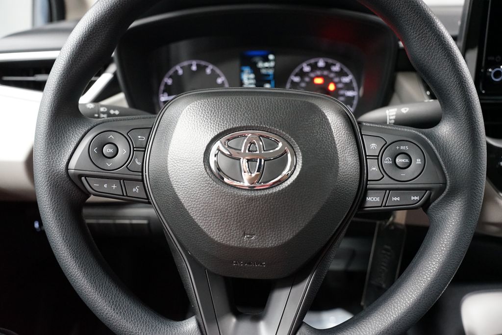 Thumbnail: 2025 Toyota Corolla - 12