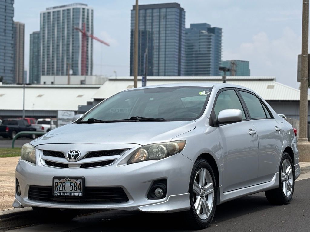 2013 Toyota Corolla L photo