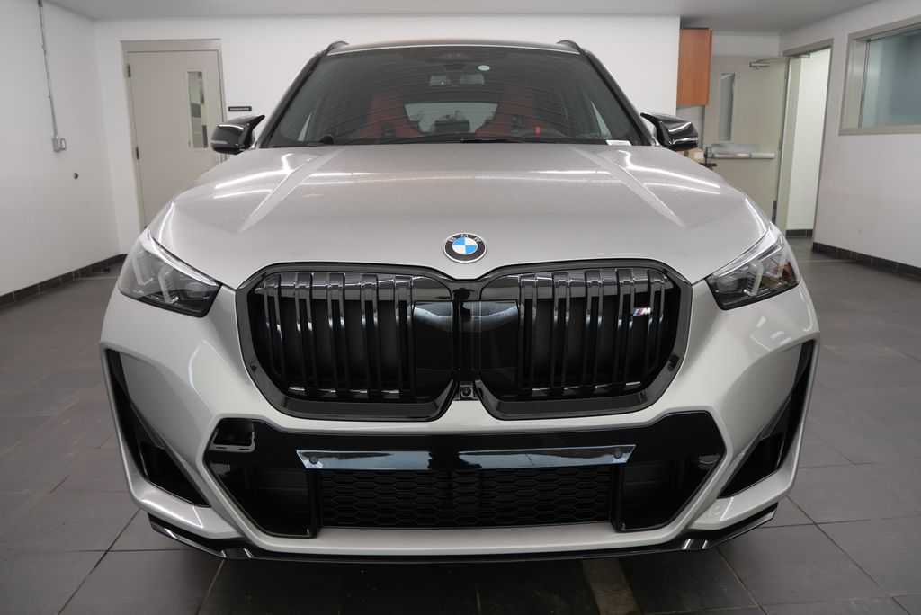 2025 BMW X1 M35i 9