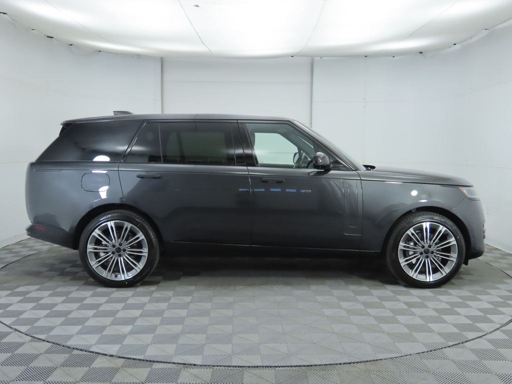 Thumbnail: 2026 Land Rover Range Rover - 4
