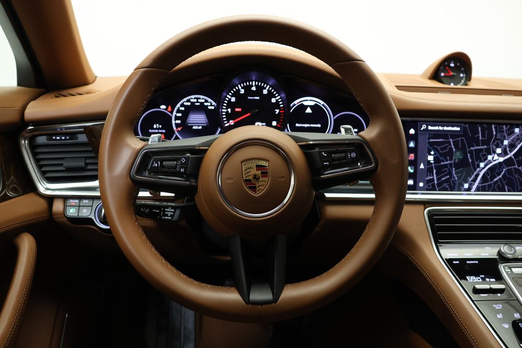 Thumbnail: 2022 Porsche Panamera - 18