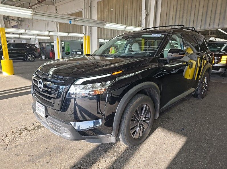 Used 2022 Super Black Nissan SV image 2