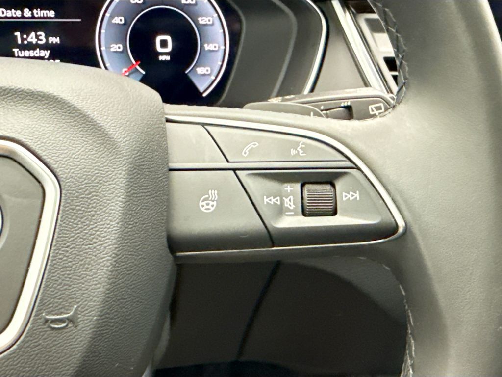 Thumbnail: 2023 Audi Q5 - 12