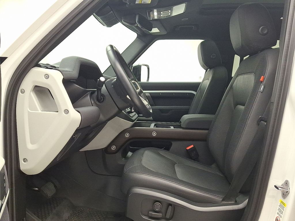 Thumbnail: 2023 Land Rover Defender - 14
