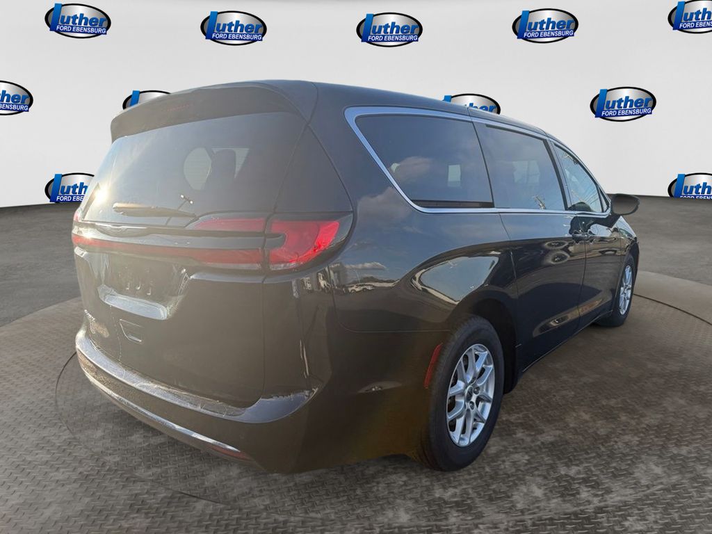 2023 Chrysler Pacifica Touring L Black at Auto Express Mitsubishi