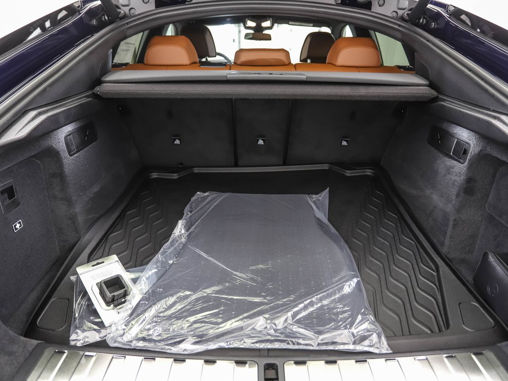 Thumbnail: 2026 BMW X6 - 23