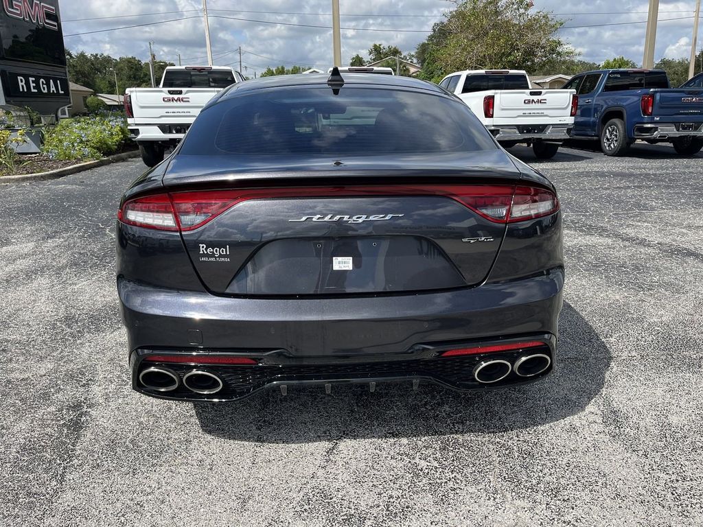 2022 Kia Stinger GT-Line 6