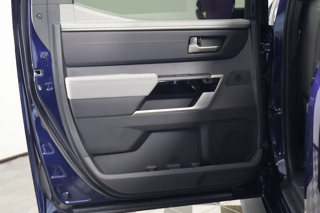 Thumbnail: 2025 Toyota Tundra - 13