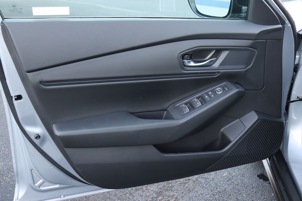 2025 Honda Accord SE 27