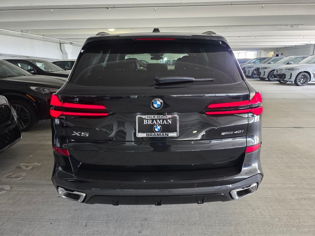New 2026 Black BMW sDrive40i image 5