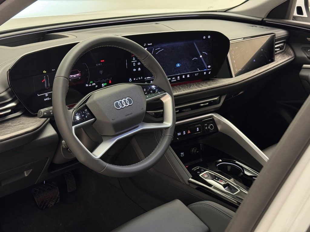 Thumbnail: 2025 Audi Q5 - 29