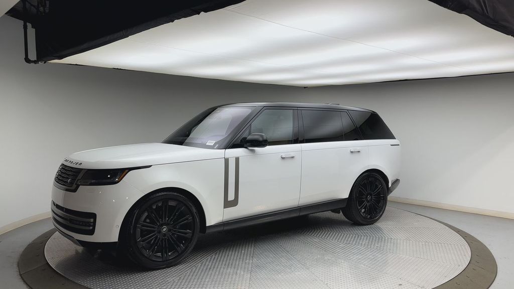 Thumbnail: 2023 Land Rover Range Rover - 6