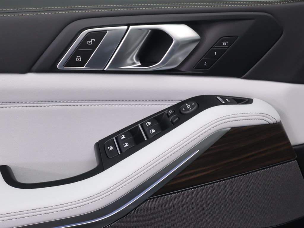 Thumbnail: 2026 BMW X5 - 24